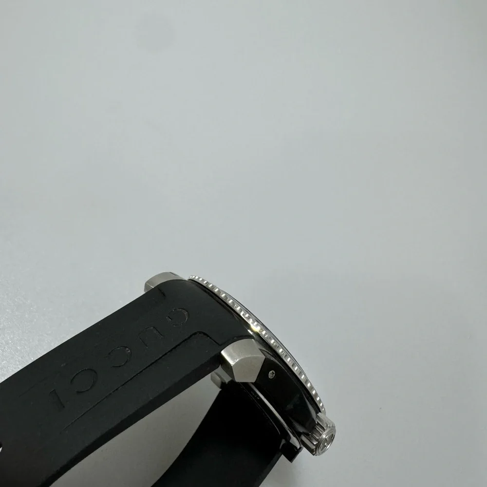 Gucci Dive Stainless Steel Rubber Strap Watch Black Silver - Picture 7 of 8
